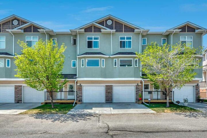 Property Photo: 318 Strathcona Circle AB T1P 0B1