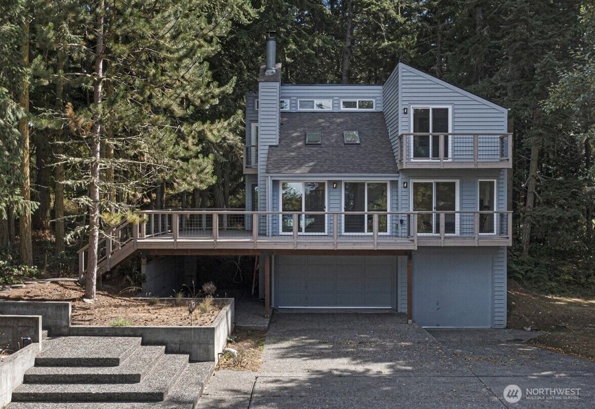 Property Photo:  27  Dryad Place  WA 98261 