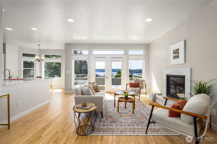 Property Photo:  9924  Sunset Drive  WA 98257 
