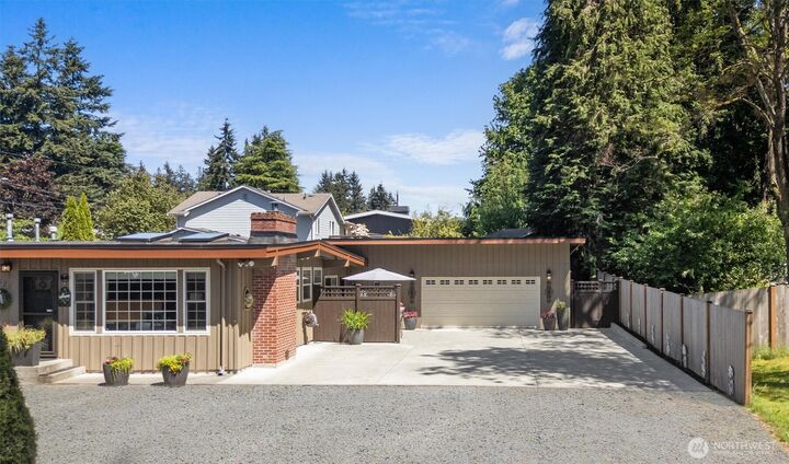 Property Photo: 17821 60th Avenue W WA 98037