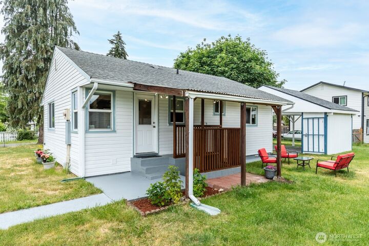Property Photo:  11711  12th Avenue S  WA 98444 