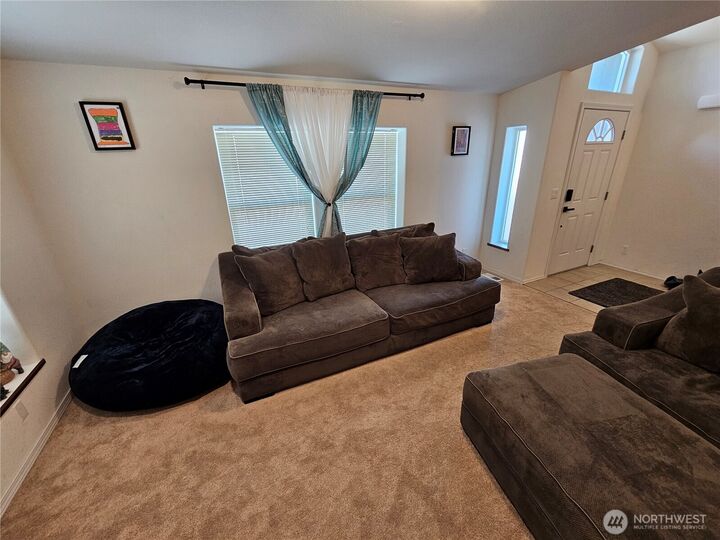 Property Photo:  114 E 7th Street  WA 99341 