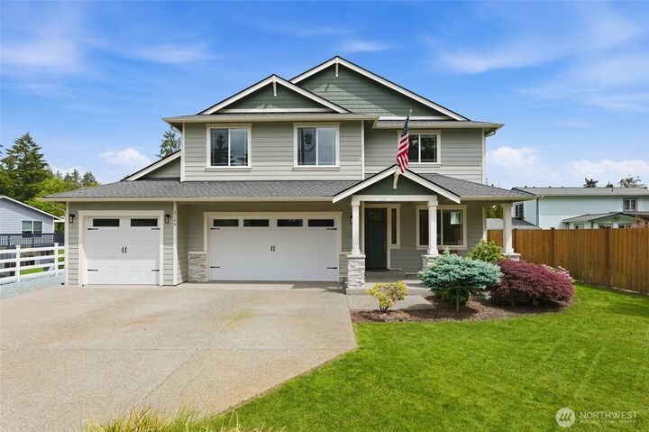 Property Photo: 3109 108th Avenue E WA 98372