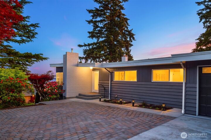 Property Photo: 11988 Marine View Drive SW WA 98146