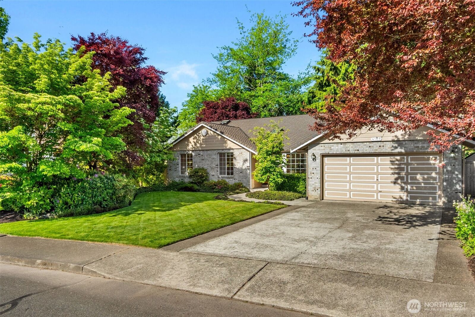 Property Photo:  4109  Banbridge Loop SE  WA 98501 