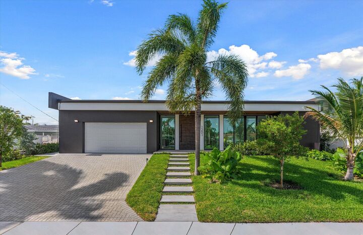 Property Photo:  1201 Guava Isle  FL 33315 