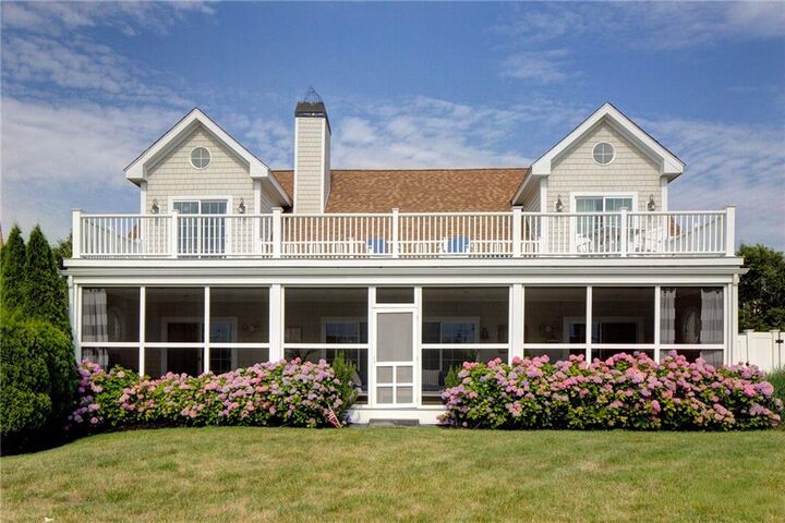 Property Photo:  34 Wimbledon Circle  RI 02871 