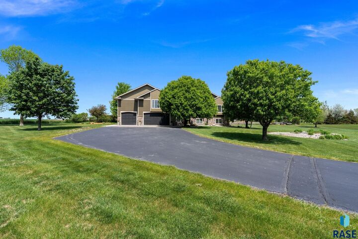 Property Photo:  46650 Dakota St  SD 57064 