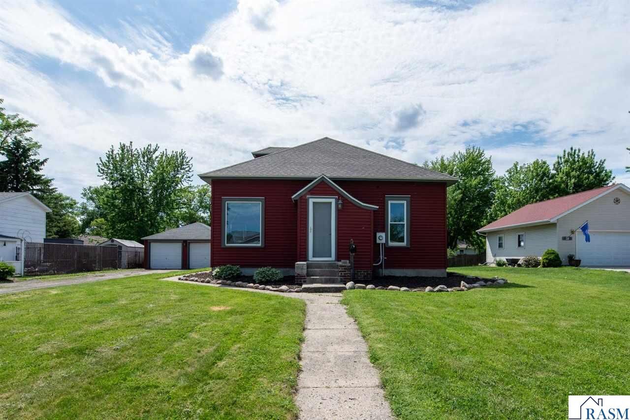 Property Photo:  908 SW 3rd Street  MN 56093 