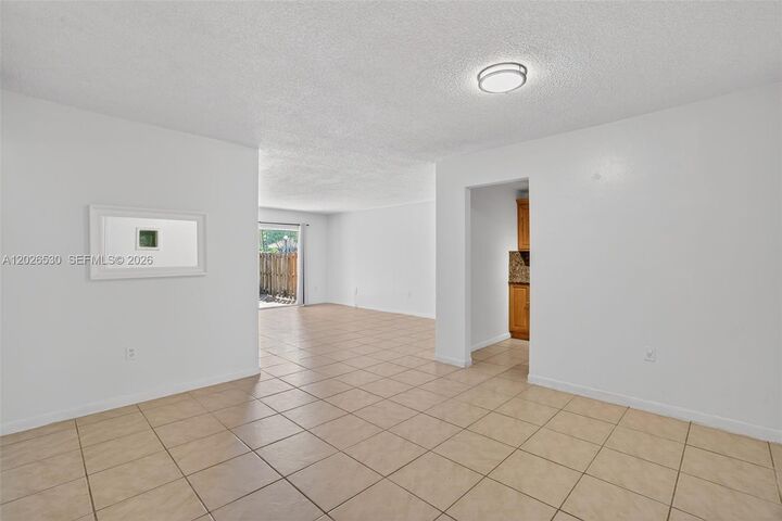 Property Photo:  6904 N Kendall Dr F104  FL 33156 