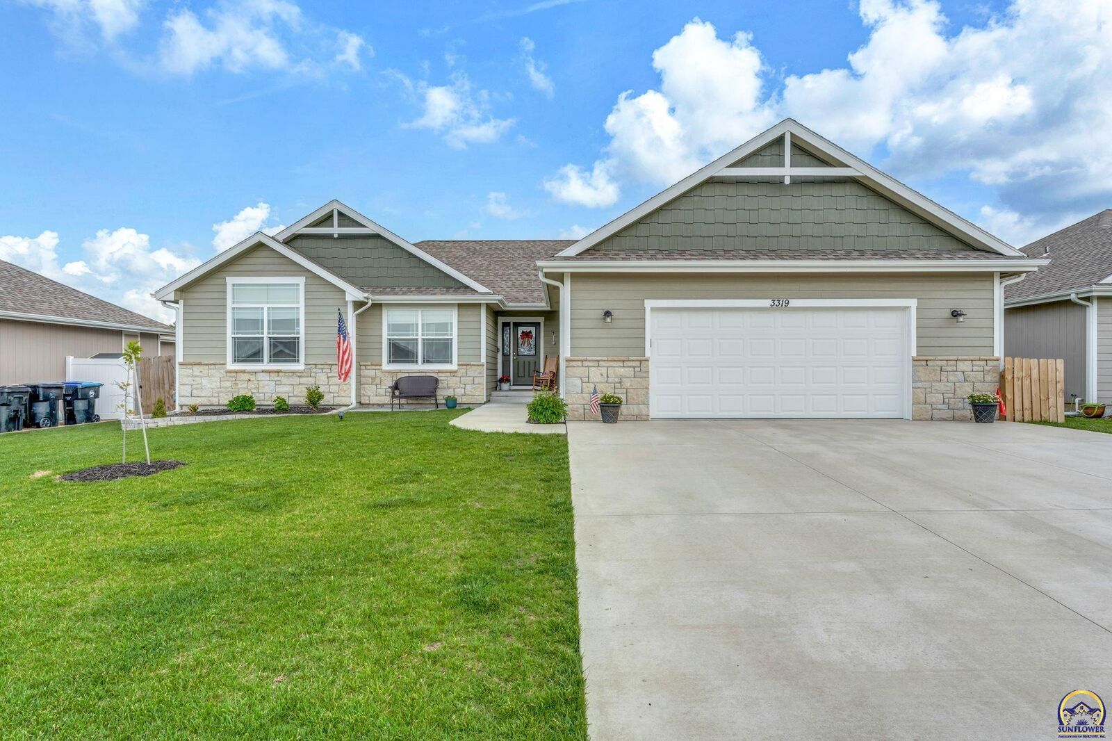 Property Photo: 3319 SW 44th St KS 66610
