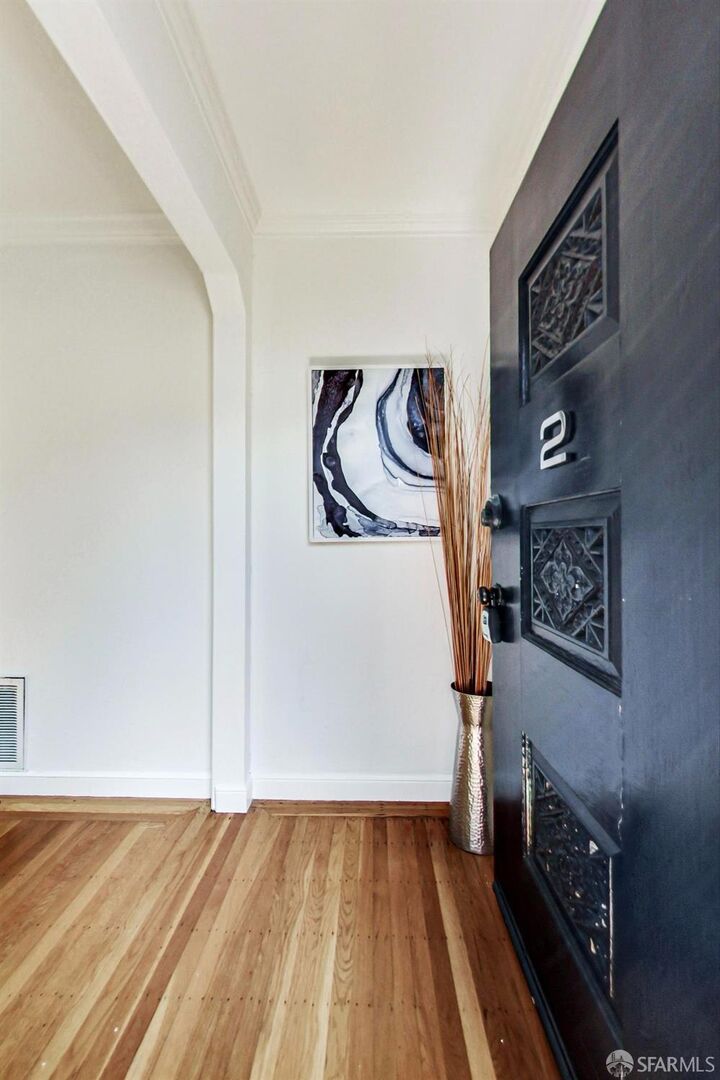 Property Photo:  2 Maddux Avenue  CA 94124 