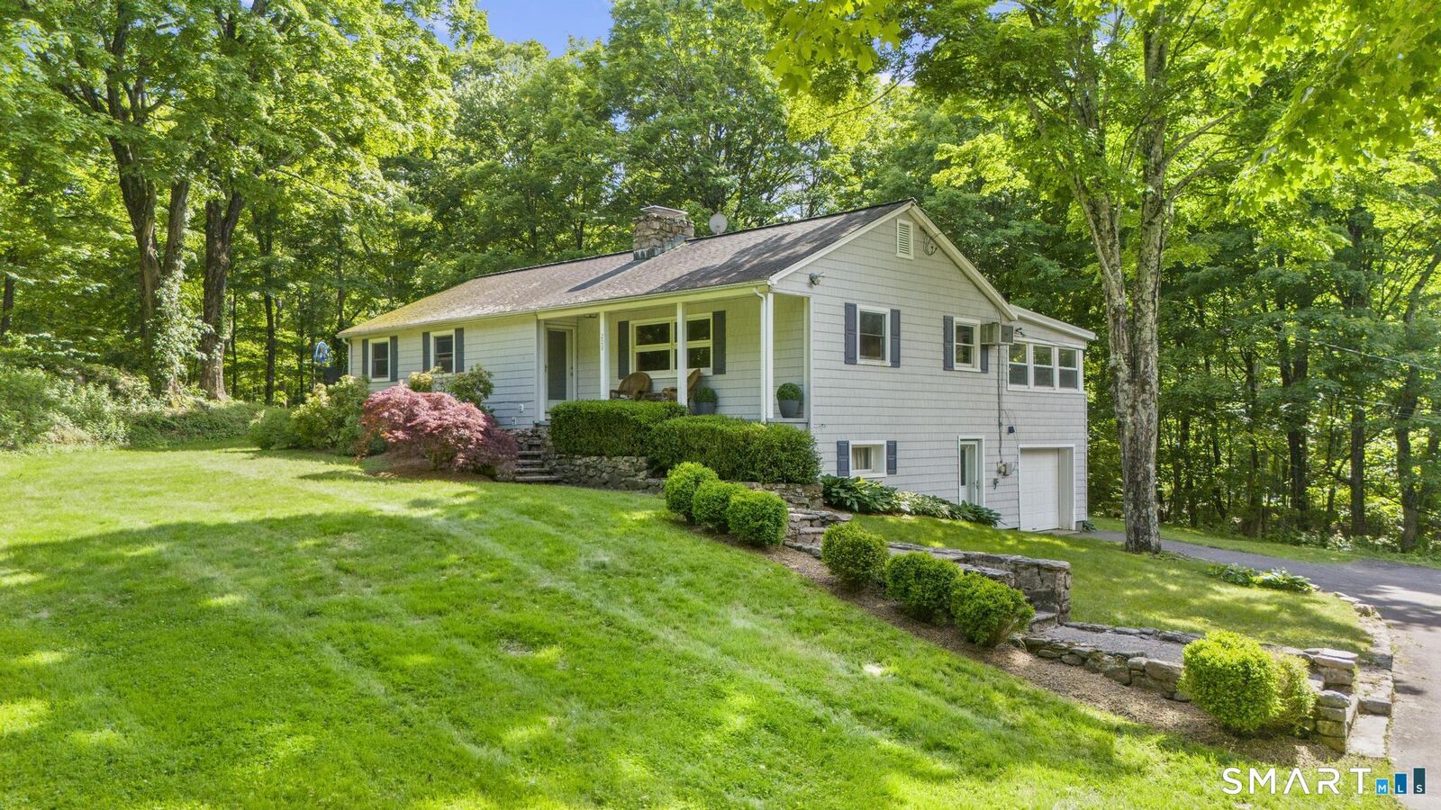 Property Photo:  200 Old Huckleberry Road  CT 06897 