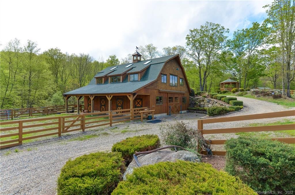 Property Photo:  555 West Purchase Road  CT 06488 