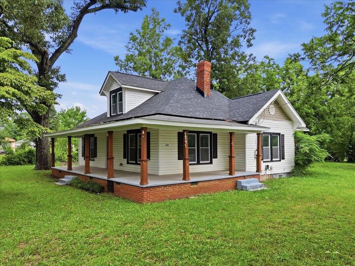 Property Photo:  202 Arrowood Branch Road  SC 29323 