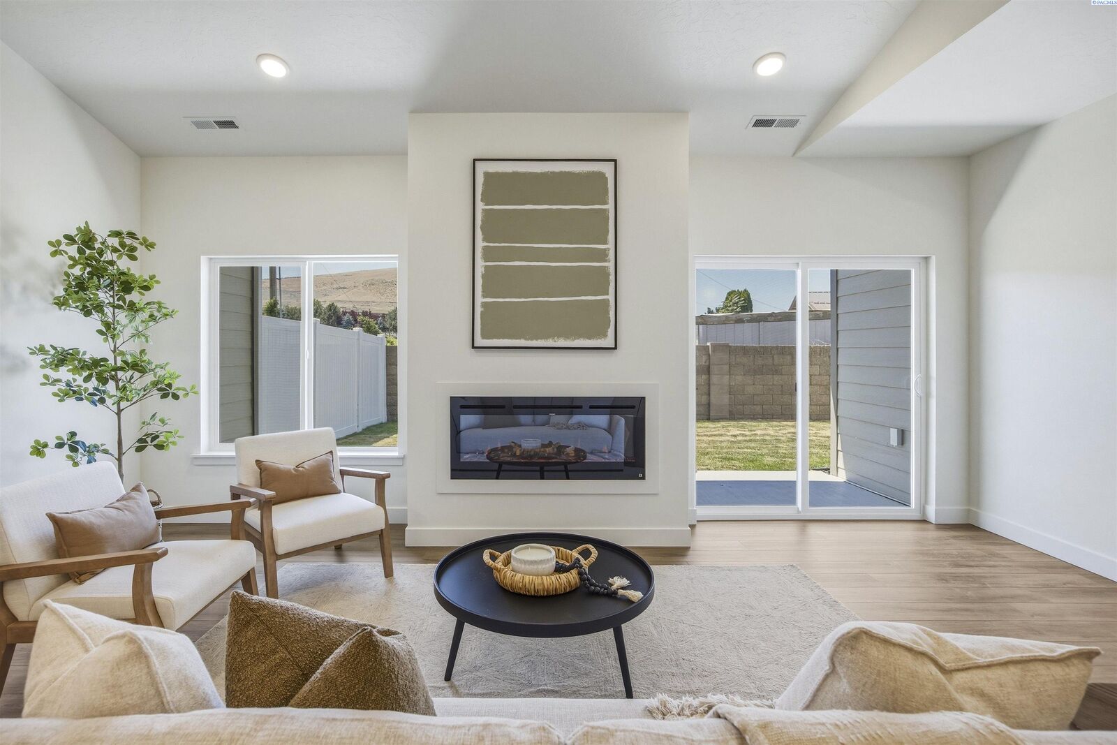 Property Photo:  4545 Grove Court  WA 99353 