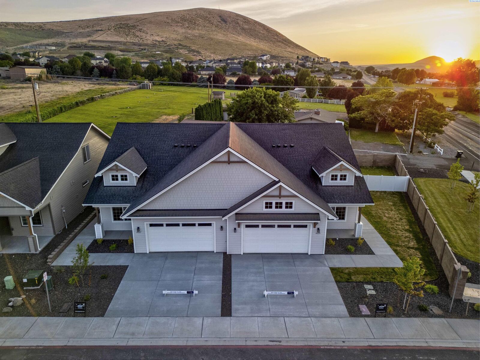 Property Photo:  4537 Grove Court  WA 99353 