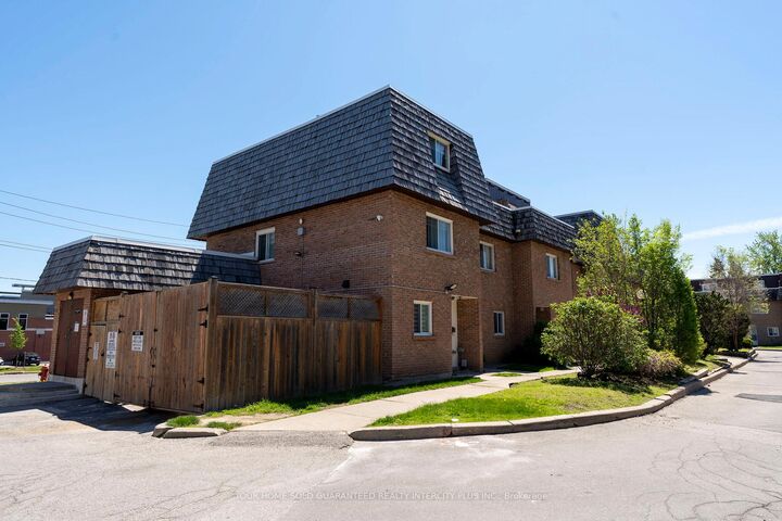 Property Photo: 10 Rodda Boulevard 91 ON M1E 2Z6