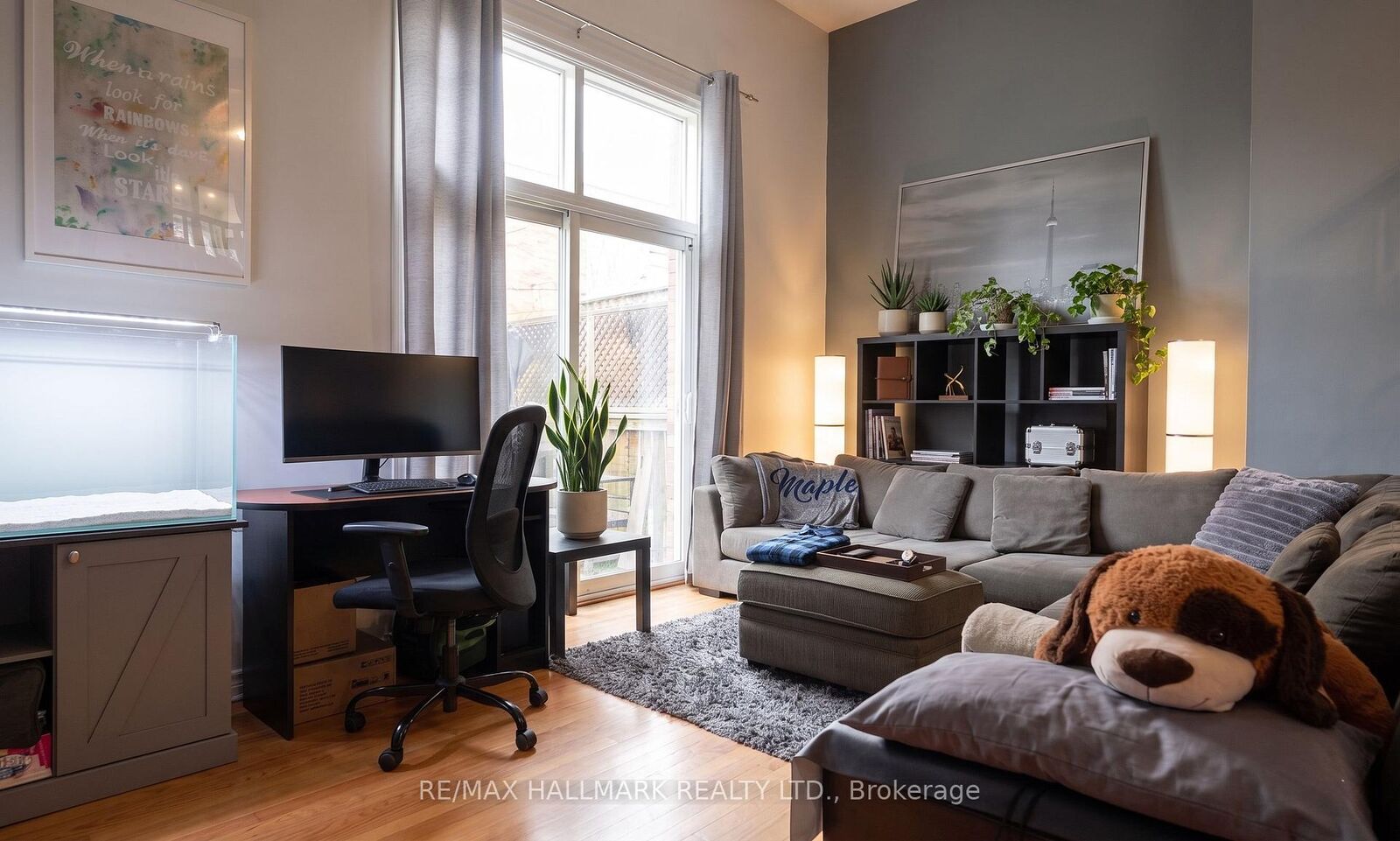 Property Photo: 1330 Trowbridge Drive 42 ON L1G 7L1
