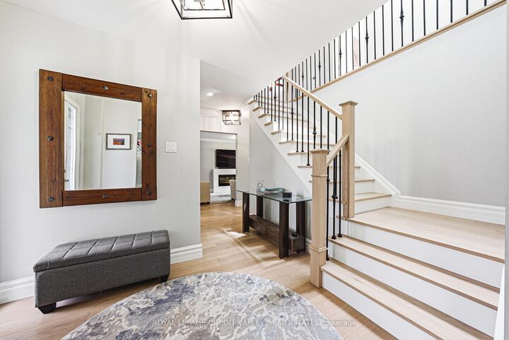 Property Photo:  5 Valleygreen Crescent S  ON L7C 1J3 