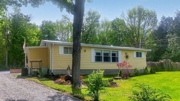 Property Photo: 76 Franklin Street ON K0L 1R0