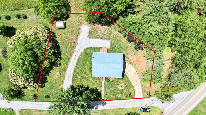 Property Photo: 16 Sanford Circle TN 37743