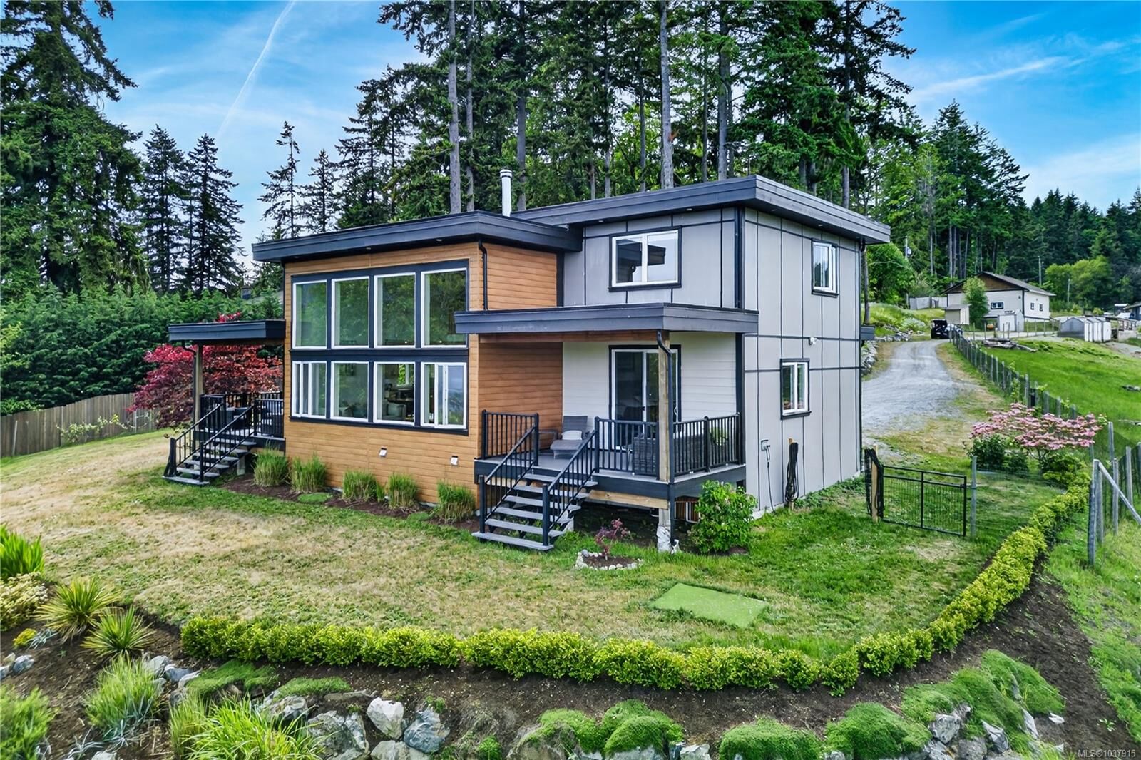 Property Photo: 6499/6495 Doumont Rd BC V9T 6G7