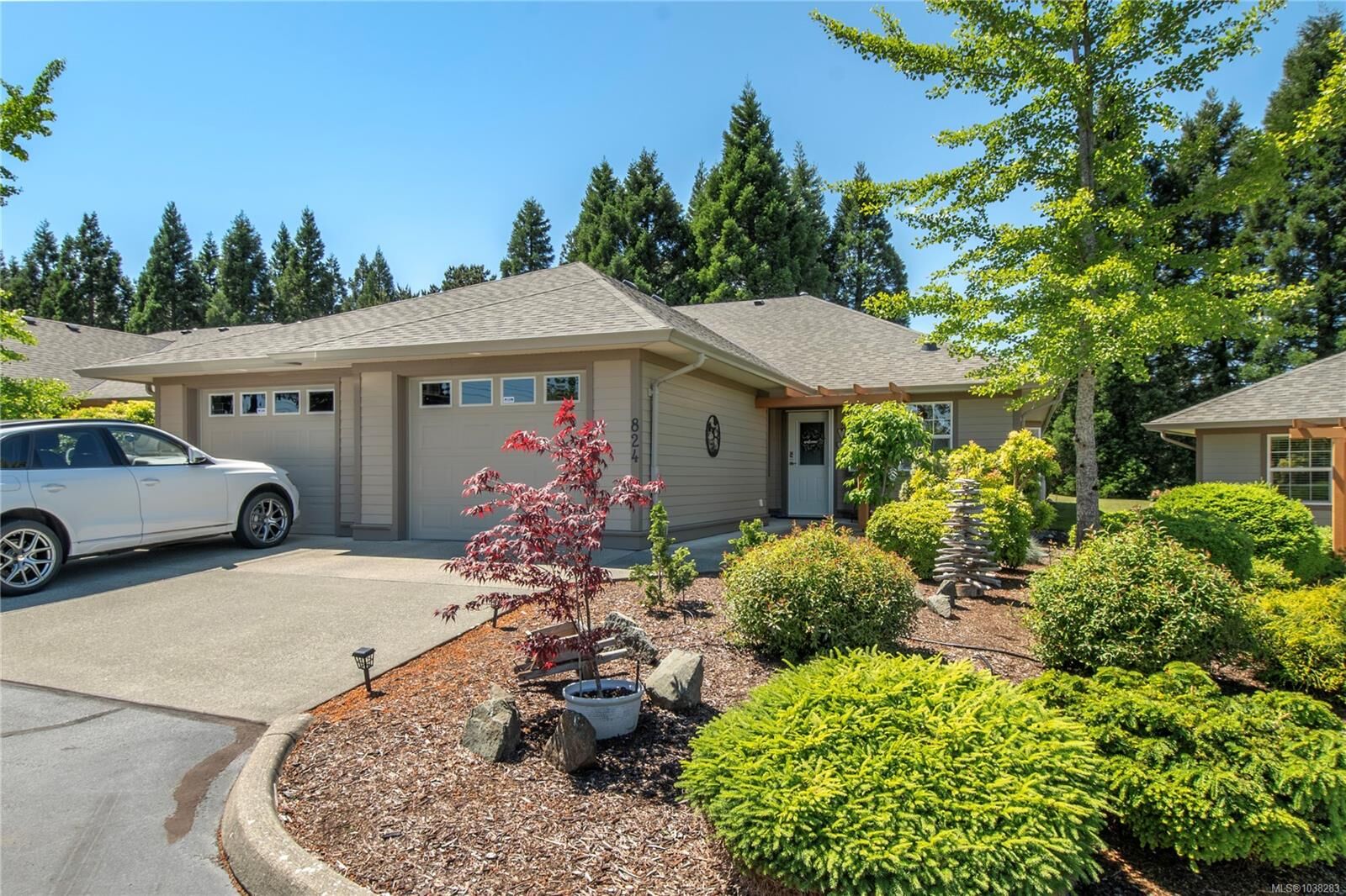Property Photo: 824 Marguerite Rd BC V9W 3K5