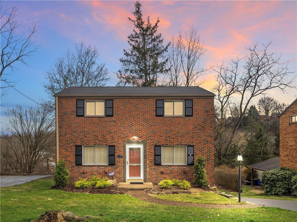 Property Photo:  221 Sharon Dr.  PA 15221 