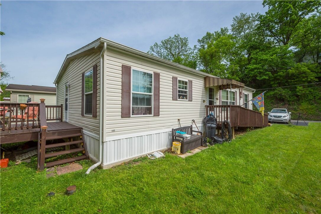 Property Photo: 534 Finks Run Rd PA 15057