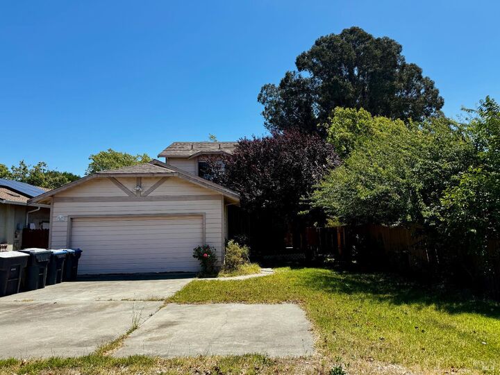 Property Photo: 1001 Camellia Court CA 94585