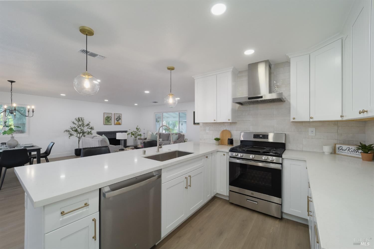 Property Photo:  1061 Mockingbird Court  CA 94533 