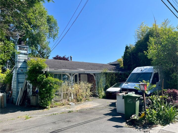 9531 Steveston Highway — photo 1