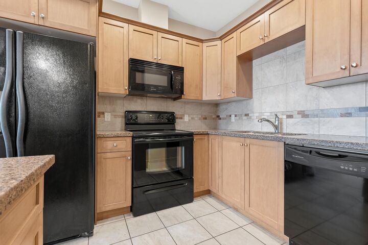 Property Photo: 45615 Brett Avenue 407 BC V2P 1P1