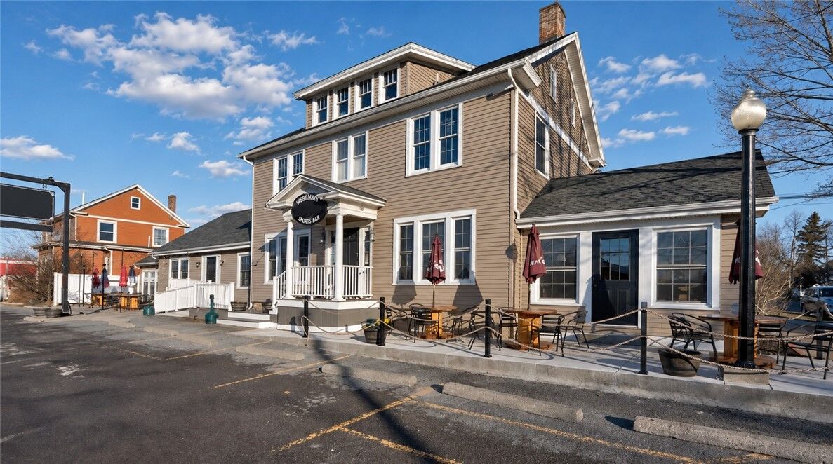Property Photo:  258 Hamilton Street  NY 14456 