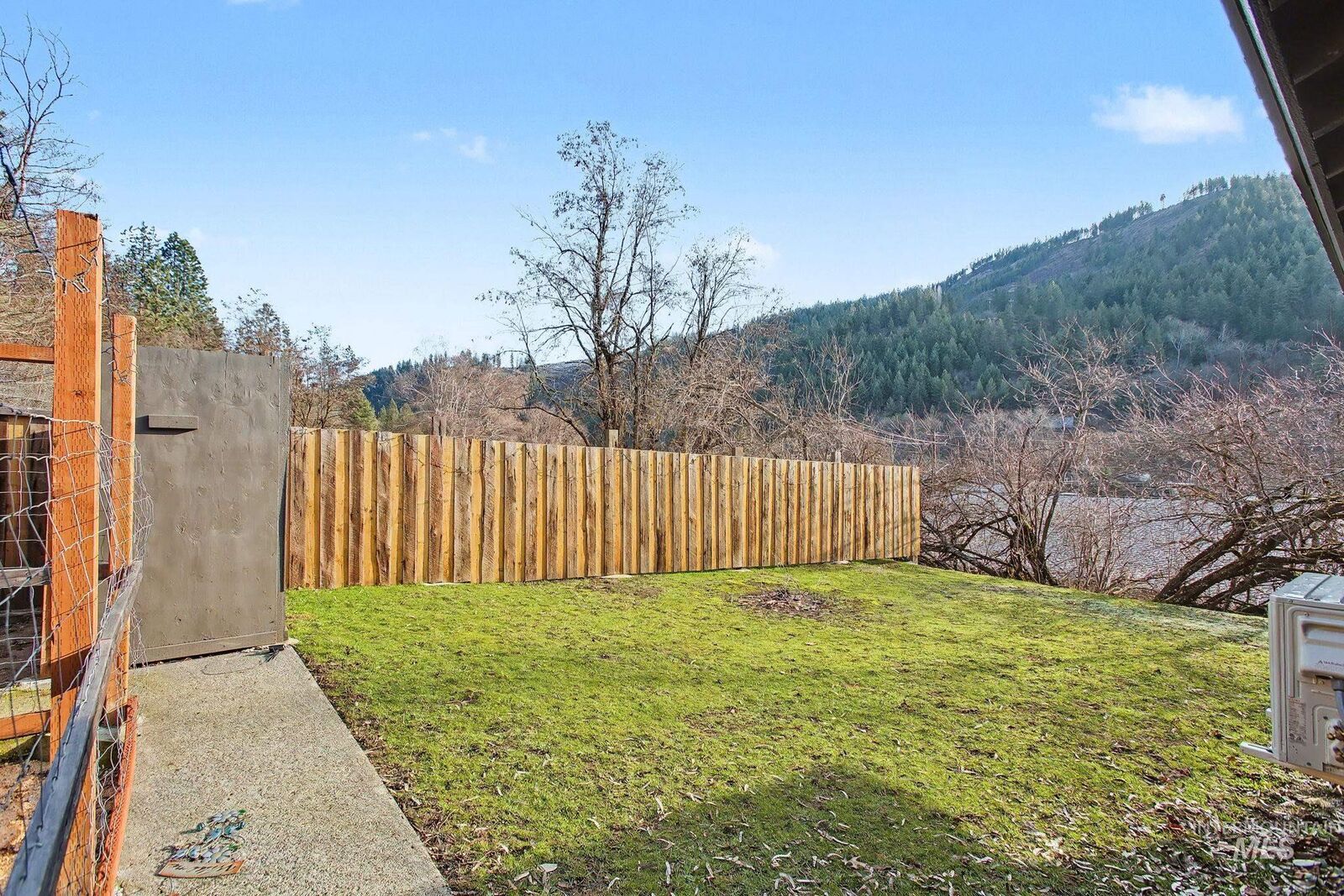 Property Photo: 150 Elm ID 83544