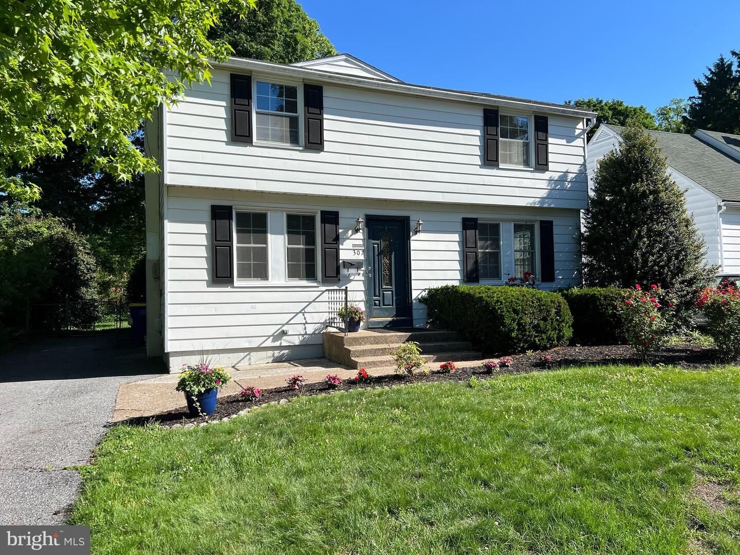Property Photo: 307 E Marble Street PA 17055