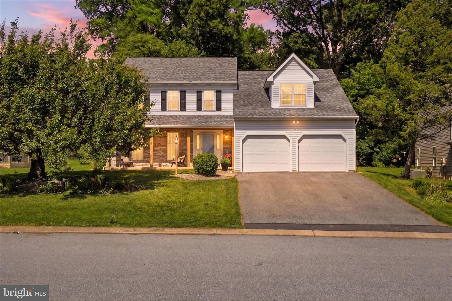 Property Photo:  216 Juniper Drive  PA 17602 