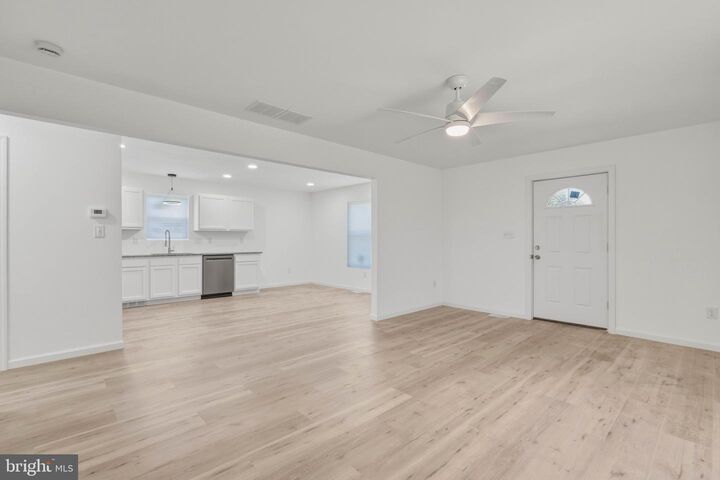 Property Photo:  317 S Pine Street  NJ 08302 