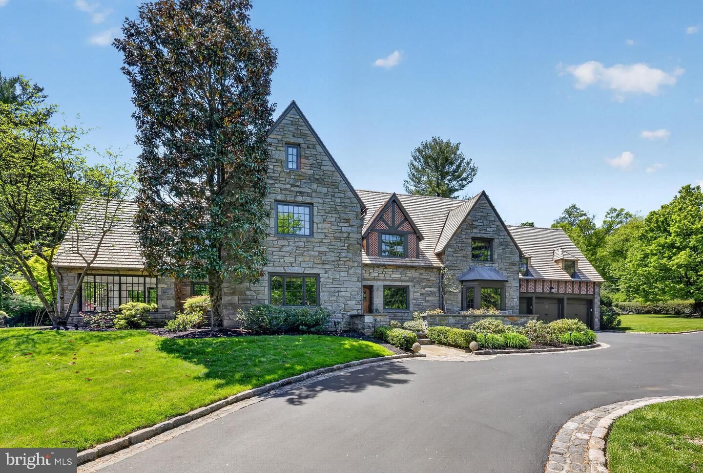 Property Photo: 56 Tunbridge Road PA 19041