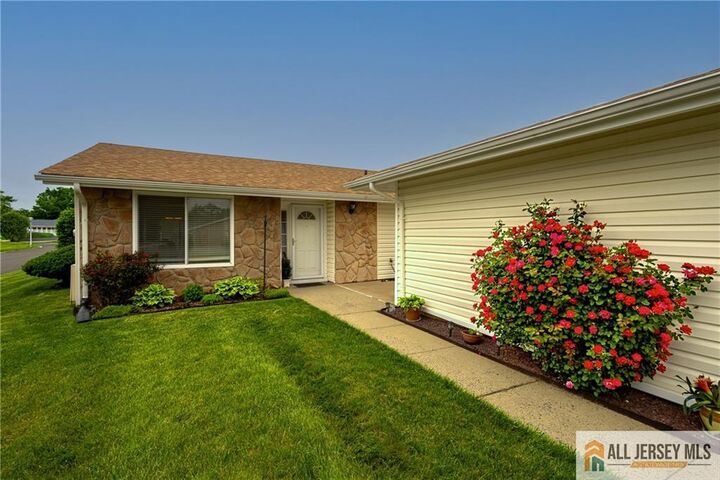 Property Photo:  227 Convent Road 227A  NJ 08831 