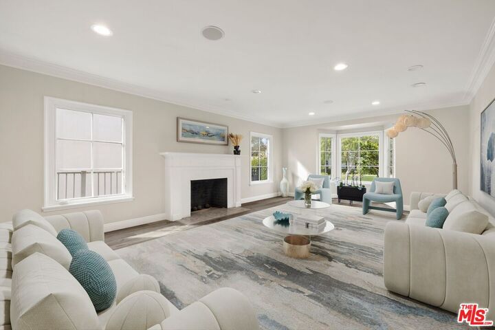 Property Photo: 735 Thayer Ave CA 90024