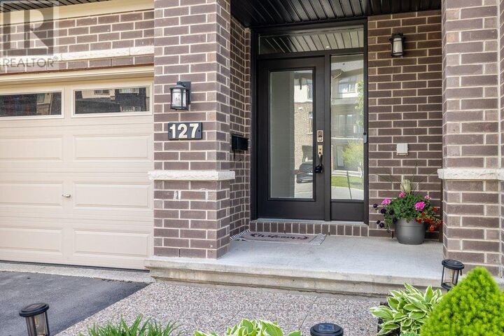 Property Photo: 127 Wild Calla Way ON K1W 0K4