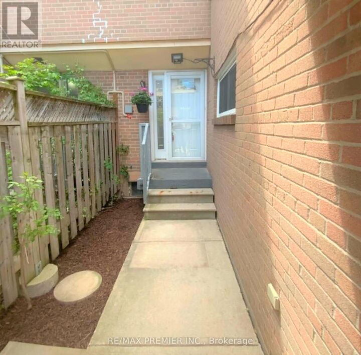 Property Photo:  248 John Garland Boulevard 82  ON M9V 1N8 