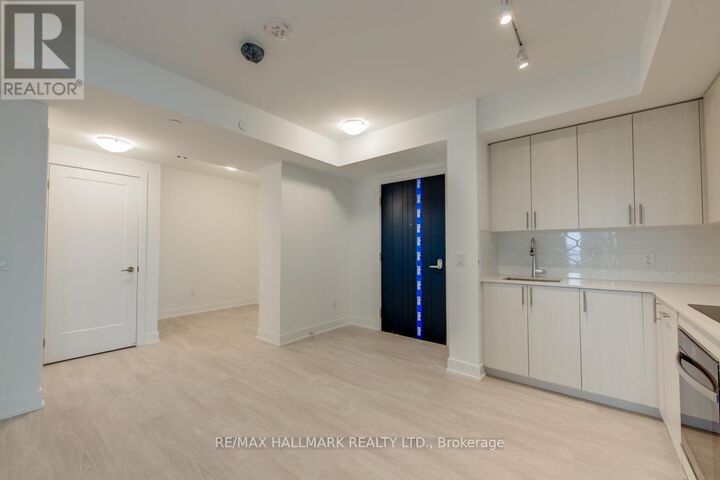 Property Photo: 2545 Simcoe Street North 417 ON L1L 0W3