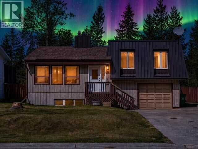 9 Boswell Crescent — photo 1