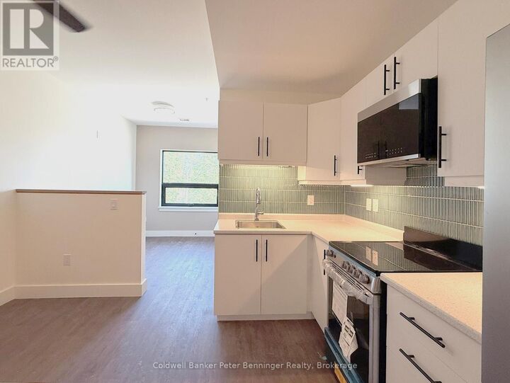 Property Photo: 604 South Queen Street South 202 ON N0G 2N0
