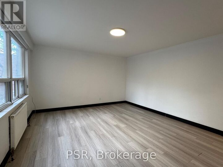 Property Photo:  600 Eglinton Avenue West 105  ON M4N 1C1 