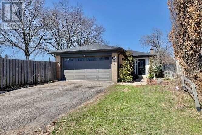 Property Photo:  2604 Hornsgate Drive Upper  ON L5K 1P6 