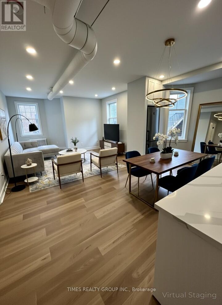 Property Photo:  592 Church Street 10  ON M4Y 2E5 